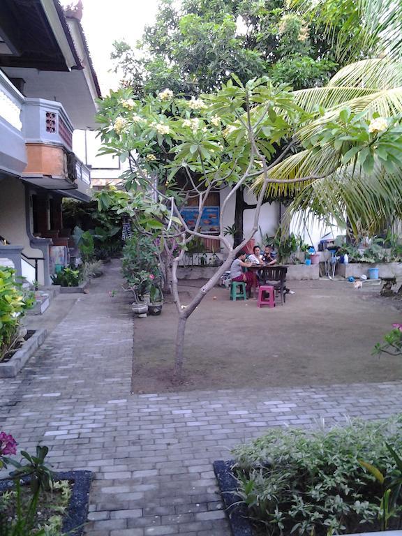 Mahendra Beach Inn Кута Экстерьер фото