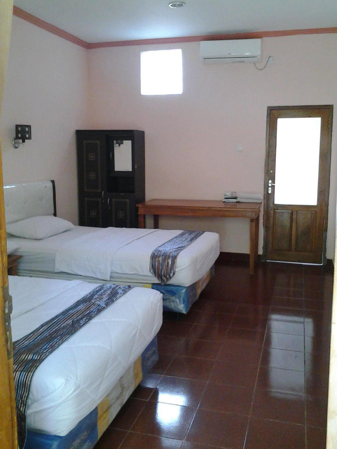 Mahendra Beach Inn Кута Экстерьер фото